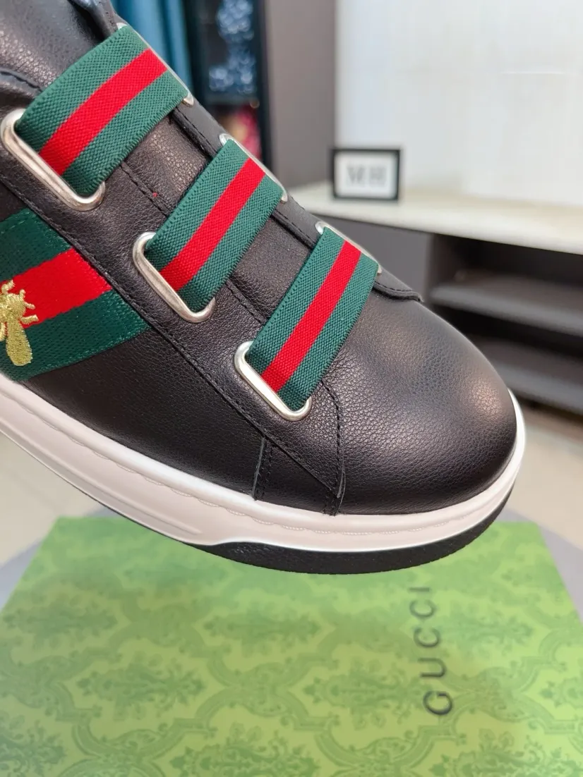 Factory price 480🌹🌹GUCCI [Gucci] New high-end brand of men's shoes, the latest fashionable casual men's shoes, trendy and versatile style, relaxed and sporty style, uppers imported from Italy, first-layer cowhide, genuine leather lining and ultra-fine workmanship. Original personalized fashionable rubber wear-resistant outsole, light and comfortable on the foot, size 38-44